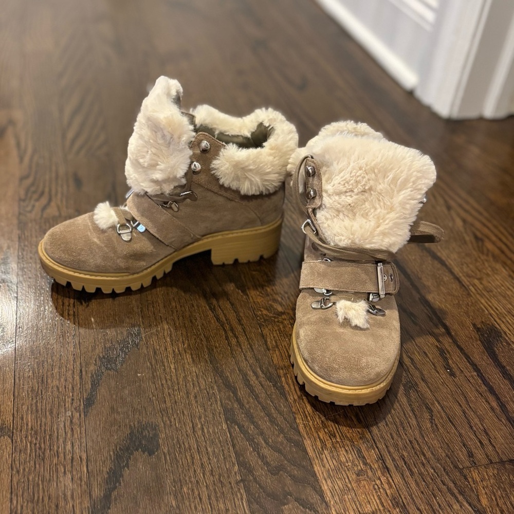 Kendall and Kylie furry beige booties size 8 - Picture 3 of 10